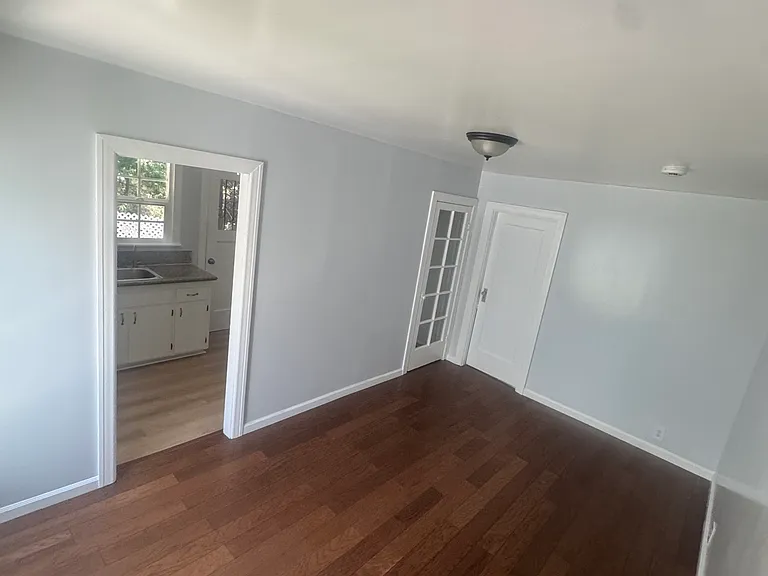 2963 Berkeley Ave #2965 — Photo 2