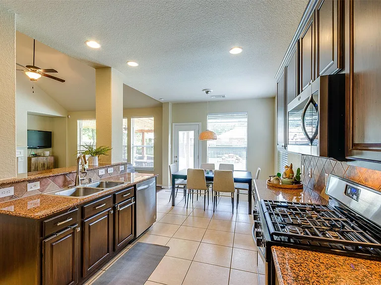 10 Caelin Ct — Photo 17