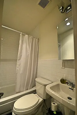 Rented by Bold New York | media 19