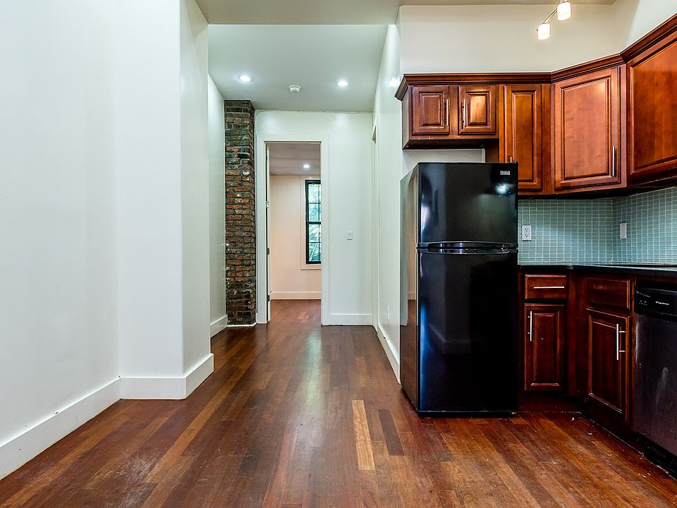 1st image of 191 Meserole St APT 3R