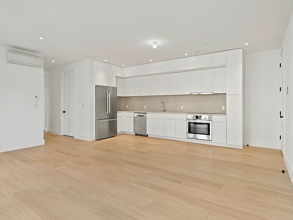 1st image of 112 Fleet Pl APT 11A