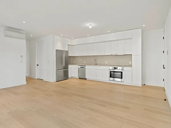 112 Fleet Pl APT 11A, Brooklyn, NY 11201