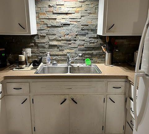 4th image of 1518 N 116th St #1