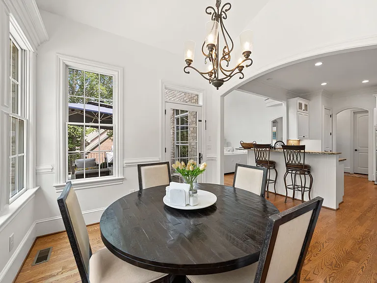 7517 Henson Forest Dr — Photo 11