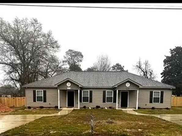 222 Crescent Dr, Warner Robins, GA 31093