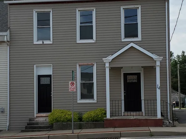 14 Frederick St #3, Taneytown, MD 21787