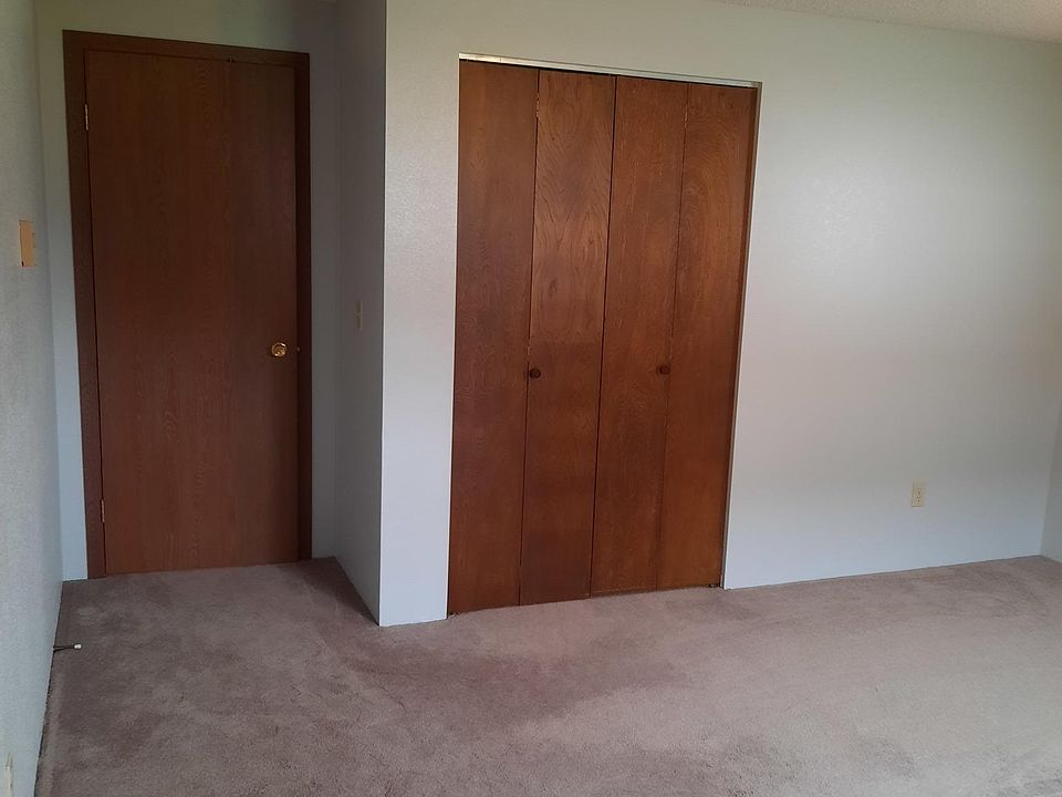 2nd image of 1255 McKinley Ave #D