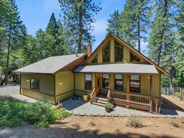5590 Shooting Star Rd, Pollock Pines, CA 95726