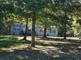 880 River Chase Trl, Clarkrange, TN 38553