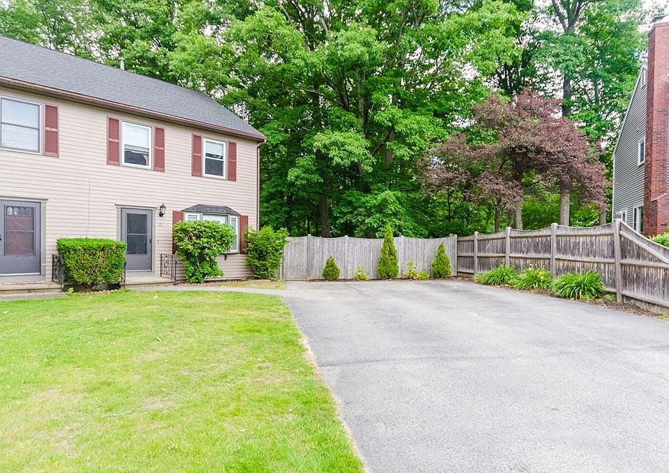 1st image of 21 Riverbank Cir