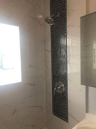 1st image of 2124 W Ainslie St APT 1