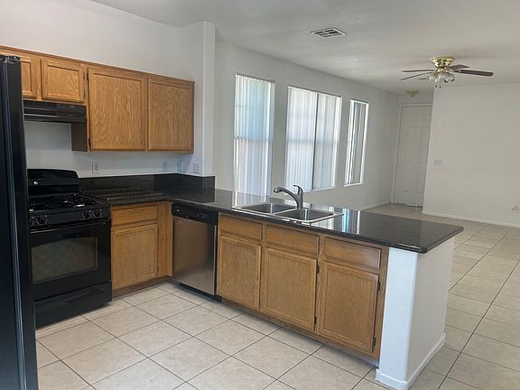 4th image of 4963 Droubay Dr
