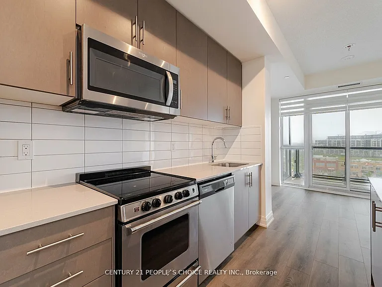 509 Dundas St W #711 — Photo 17