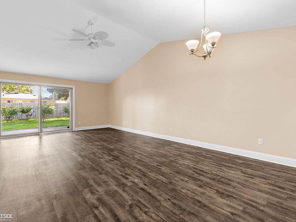 35292 Silver Maple Dr, photo 14