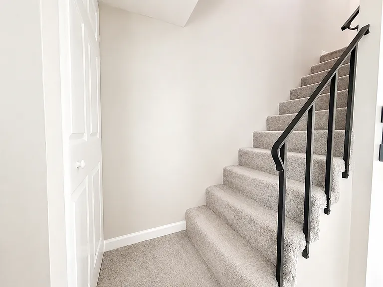 4610 Chiswell Dr — Photo 6