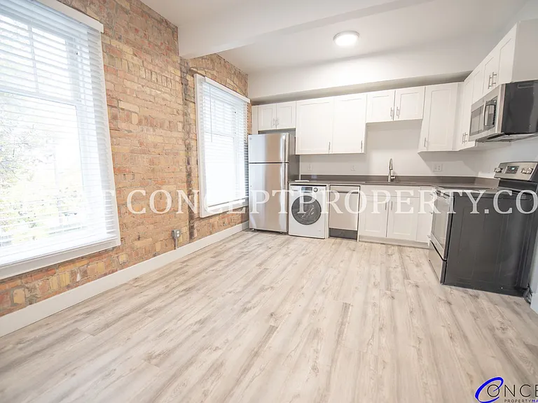 First Avenue Flats — Photo 78