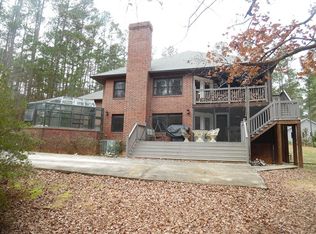 121 Rough Ln, Mc Cormick, SC 29835