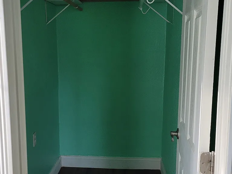 walk in closet