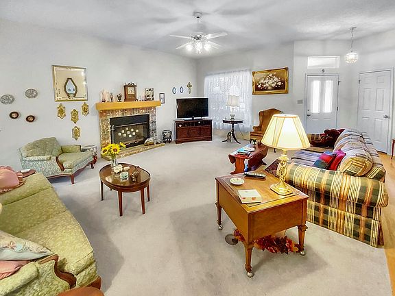 5th image of 2525 Boyington Ln
