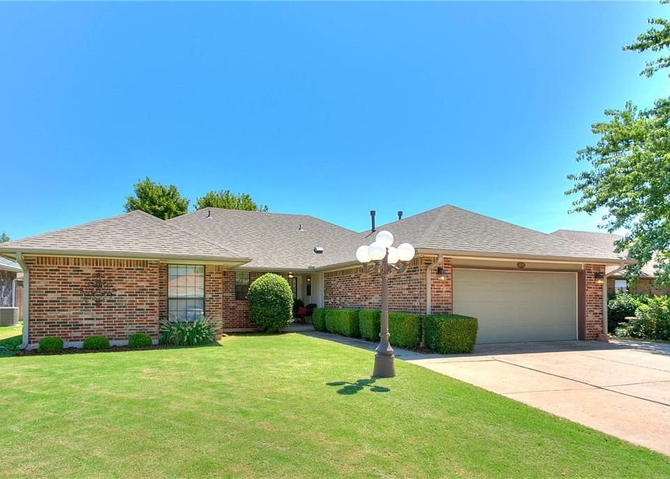1st image of 4008 Bar Harbor Cir