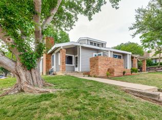 292 W Corporate Dr, Lewisville, TX 75067