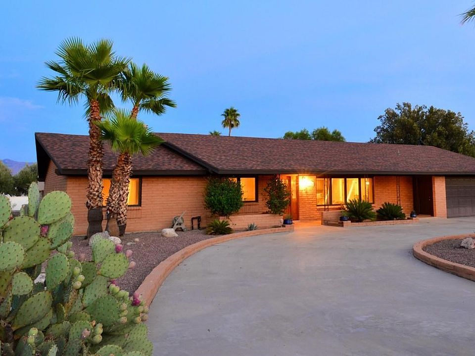 1st image of 3524 N Calle Floreada