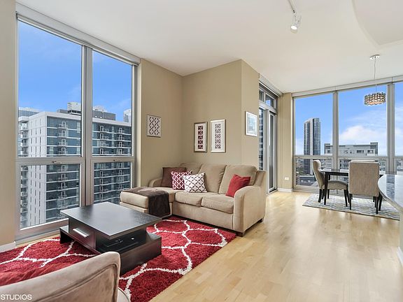 3rd image of 200 W Grand Ave APT 1601