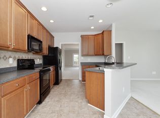 800 Maple Flats Ter, Purcellville, VA 20132