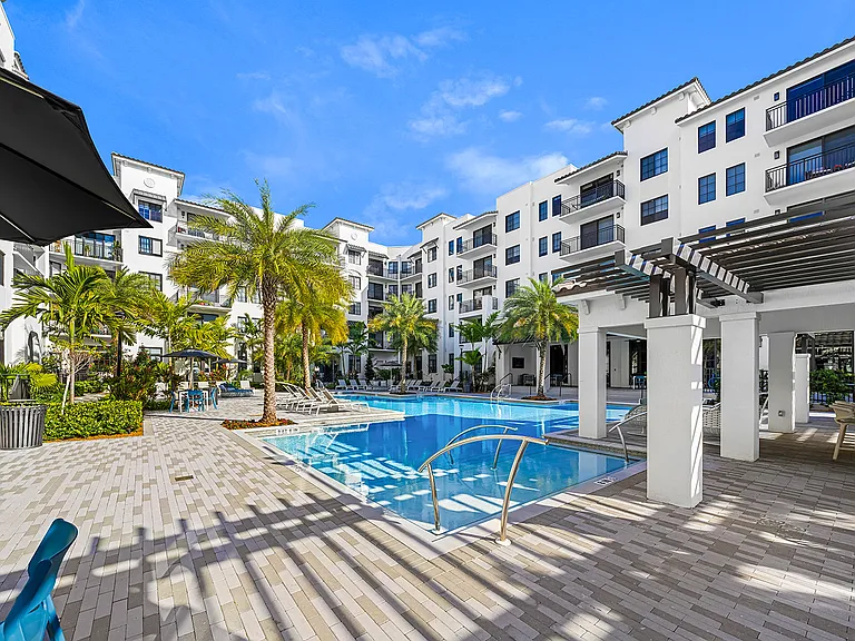 Indigo Palmetto Bay — Photo 17