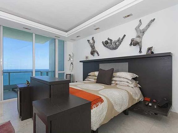 2nd image of 100 S Pointe Dr APT 2307