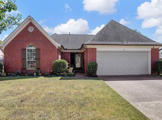 65 Garden View Dr, Oakland, TN 38060