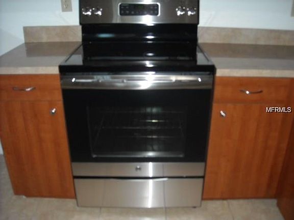 5th image of 5008 Barrington Cir #2002