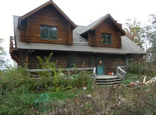 E13621 Bluff Rd, Baraboo, WI 53913