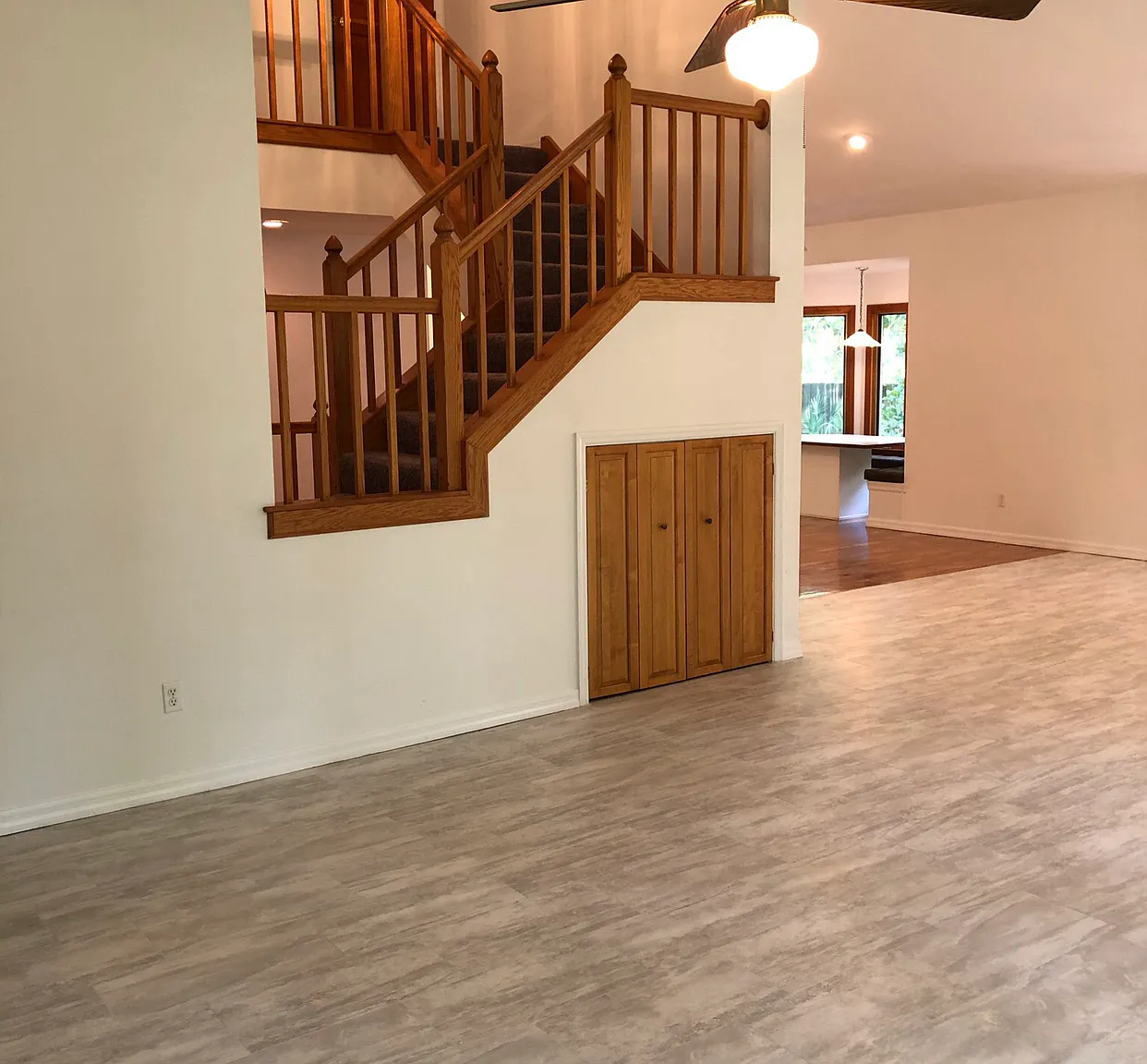 3 bed, 2100 sqft, $2,700 — Photo 4