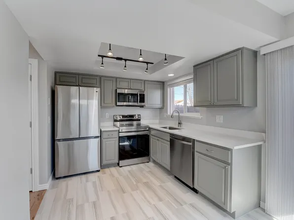 3848 S Inca St, Englewood, CO 80110