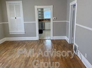 1271 SW Mulvane St, Topeka, KS 66604