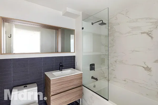 Rented by Mdrn Residential | media 22