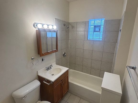4th image of 3100 W Douglas Blvd #2A