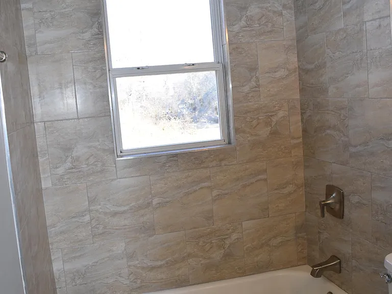 980 W Lawson St — Photo 11