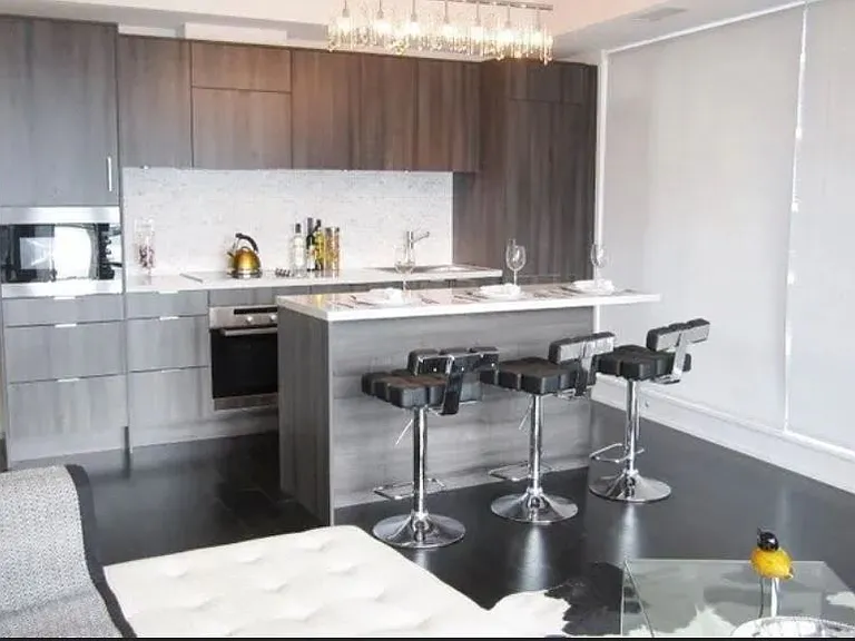 21 Widmer St #3909 — Photo 1