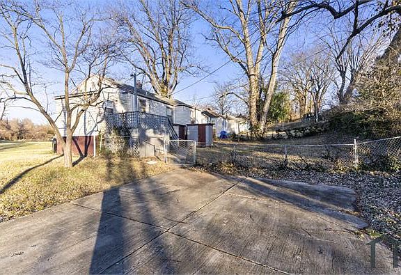 4th image of 588 Cosie Dr