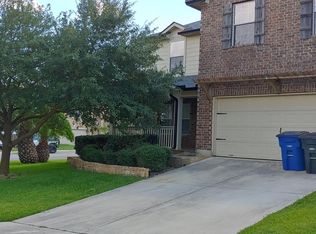 2068 Warwick Pl, New Braunfels, TX 78130