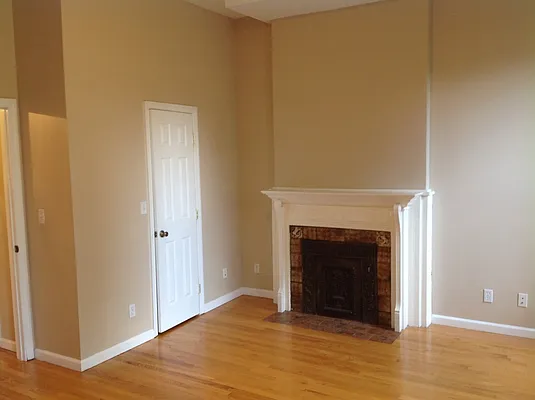 Rented by Realty Collective | media 37