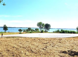 15 Edgewater Way, Corsicana, TX