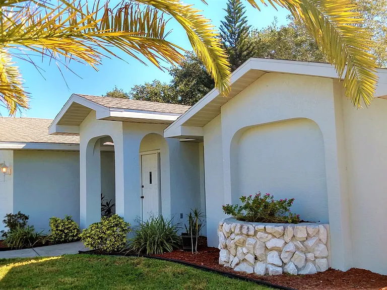 3177 E Village Dr — Photo 40