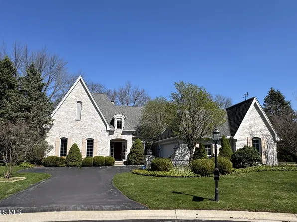 15 Stableside Rd N, Toledo, OH 43615