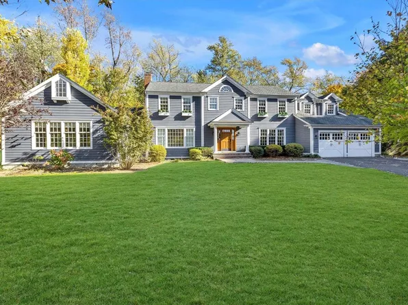 14 Auserehl Court, Huntington, NY 11743