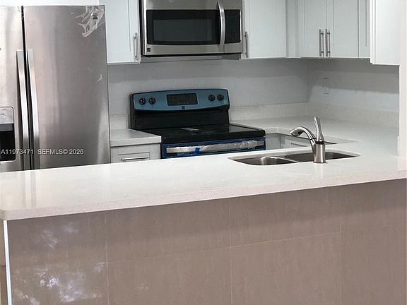 3rd image of 8883 Fontainebleau Blvd APT 101-A