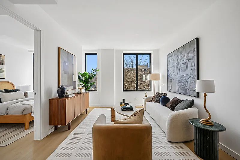 1st image of 645 Park Pl #4C