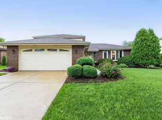 6306 Fox Run Ln, Matteson, IL 60443